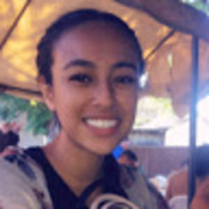 Meet your Posher, Adriana